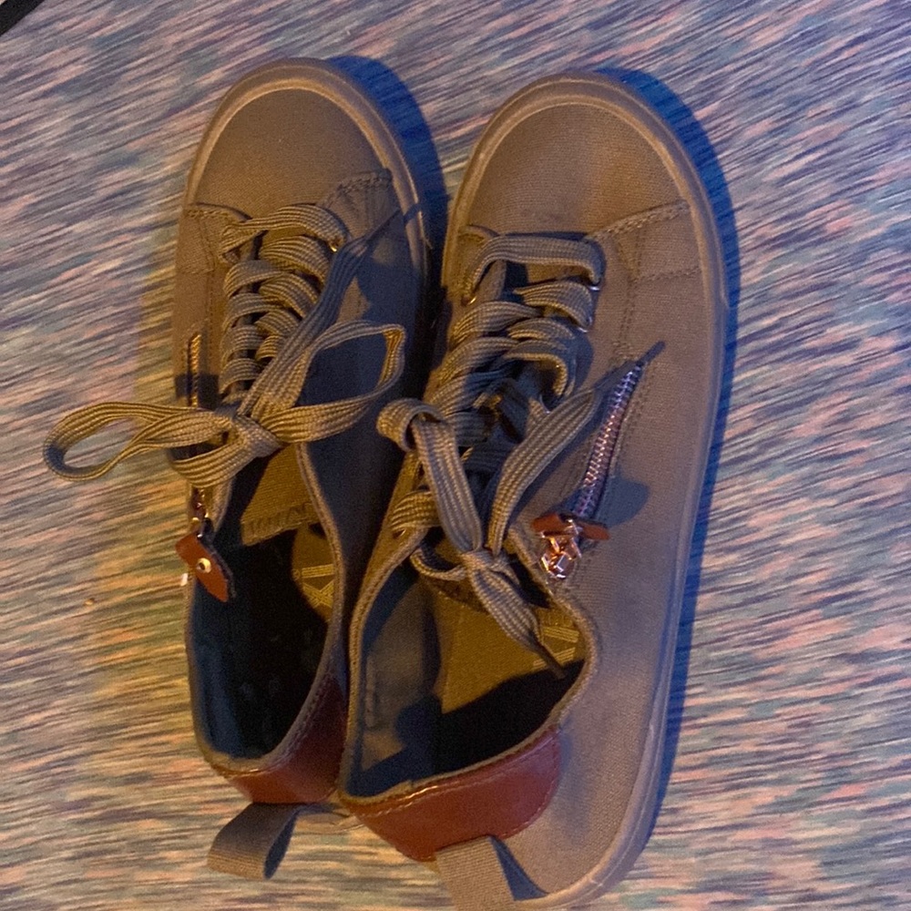 Army green shoes